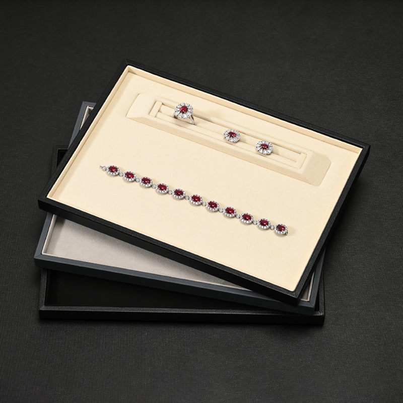 Taca na biżuterię ze skóry Oir – Jewelry Making Organizer recenzja i cena