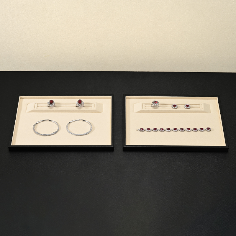 Taca na biżuterię ze skóry Oir – Jewelry Making Organizer recenzja i cena